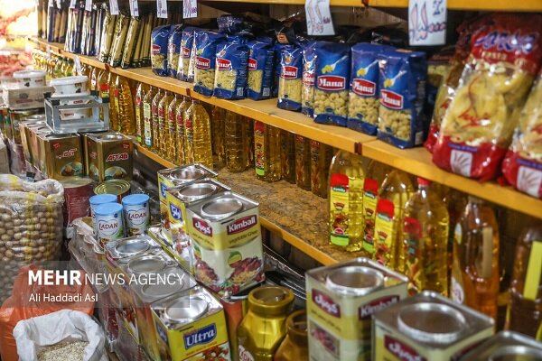عرضه نکردن کالاهای اساسی اخلال در نظام اقتصادی است