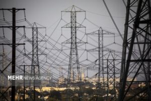 بهبود انتقال برق به صنایع با راه اندازی پست کمال
آباد