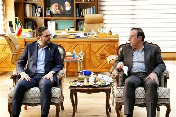 متقی‌نیا: با تمام توان در کنار تولیدکنندگان بخش کشاورزی
هستیم