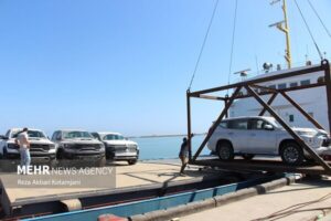 ۱۲۲ روز گذشت، بازار خودرو همچنان در انتظار واردات