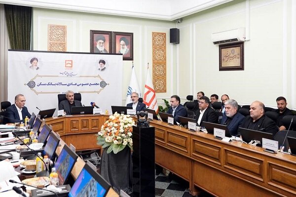 بانک مسکن ۵۱ درصد از تسهیلات طرح نهضت ملی مسکن را پرداخت
کرده است