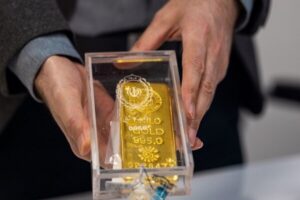حراج شمش طلای مرکز مبادله ایران سه شنبه ۱۱ شهریور برگزار می
شود