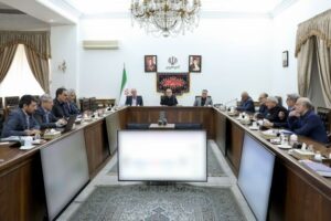 طرح وزارت نفت و صندوق توسعه ملی برای جهش تولید ۲۵۰ هزار
بشکه‌ای نفت