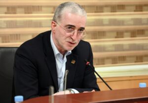 لزوم بهبود کیفیت آرد؛ نان خشک گران‌تر از نان تازه
است