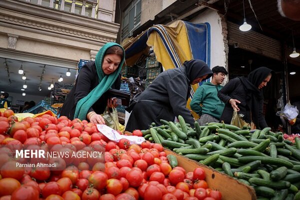 میدان بزرگ میوه و تره‌بار قیمت عمده میوه و سبزیجات را تعیین
کرد+ جدول