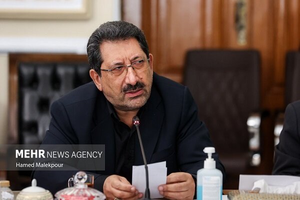 نامه اتابک درباره جلوگیری از افزایش چند برابری قیمت خودروهای
وارداتی