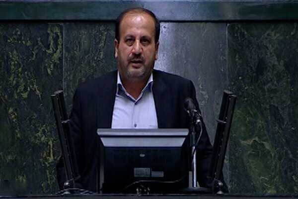 نوروزی از پاسخ‌های وزیر جهاد کشاورزی درباره الگوی کشت قانع
شد