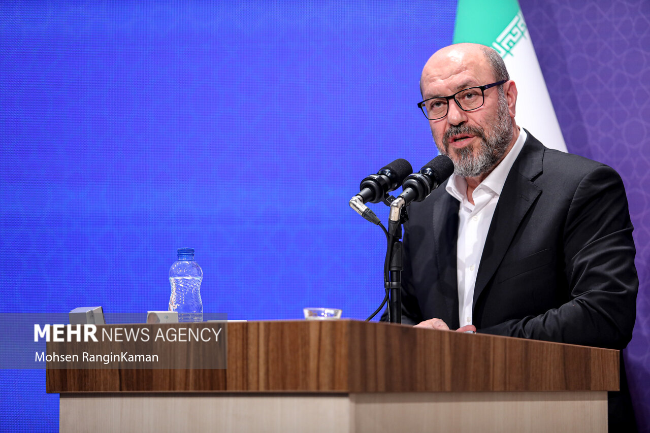 دهقان: آزادراه تهران – شمال کمتر از ۵ سال دیگر تکمیل
می‌شود
