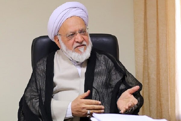 صادرکنندگان باید ۱۰۰ درصد ارز خود را به بانک مرکزی تحویل
بدهند