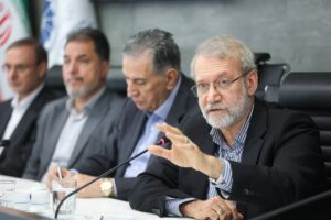 لاریجانی: ایران همواره آماده‌ مذاکره عاقلانه و عادلانه
است