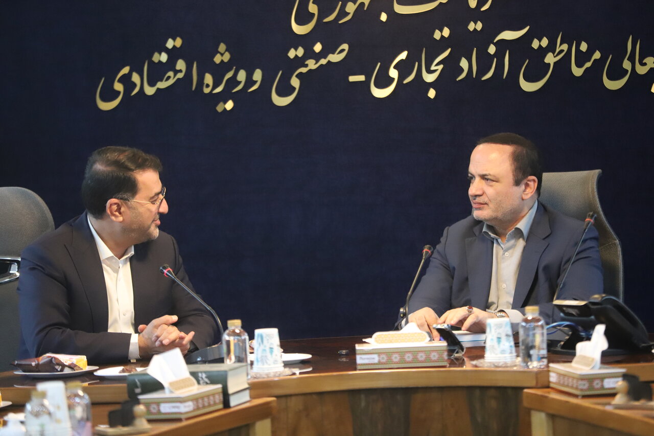 مزایای کامل مناطق آزاد باید در فرودگاه امام خمینی(ره) اجرایی
شود