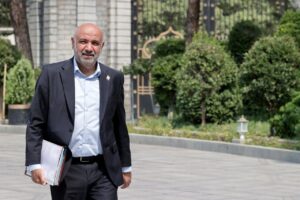 میدری: بجز مسکن، سایر هزینه‌ها در شهرها یکسان است +
فیلم