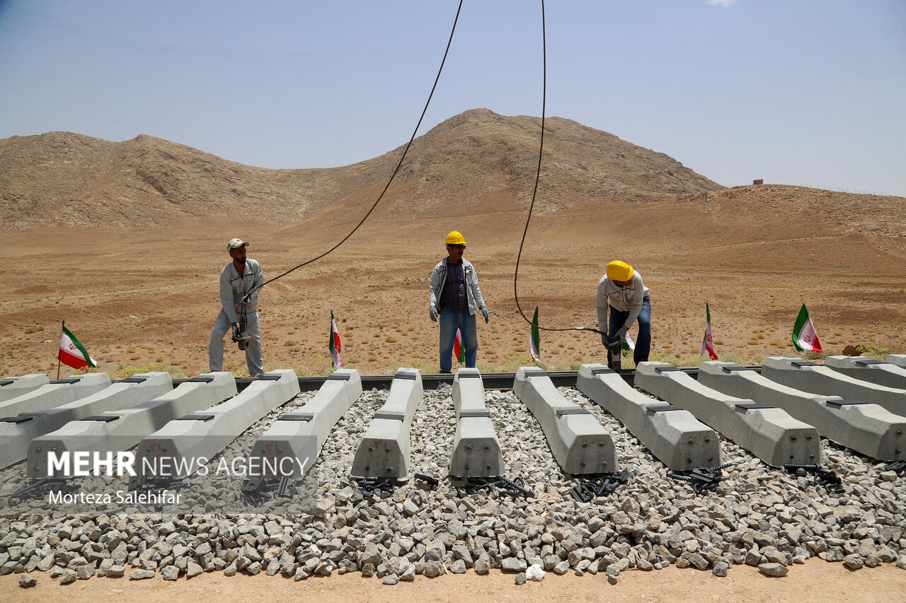 پیشرفت ۸۰ درصدی خط چابهار – زاهدان با حمایت رهبری؛
بهره‌برداری تا ۱۴۰۵