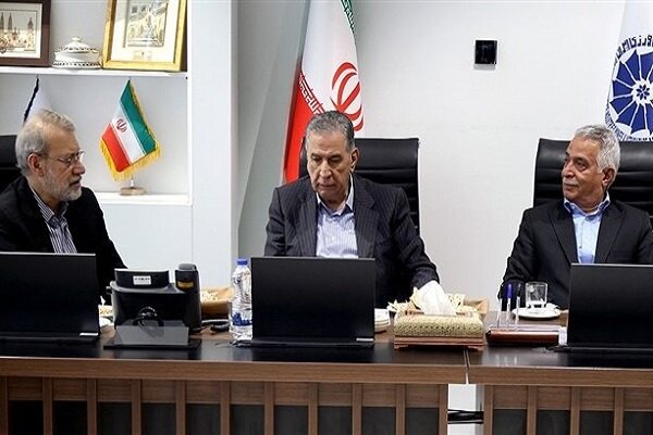 یک تیم اقتصادی با محوریت اتاق بازرگانی در مذاکرات سیاسی حضور
یابد