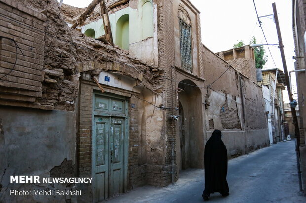 صادق‌پور اقدم: بحران‌های طبیعی و انسانی تاب‌آوری شهرها را
تهدید می‌کند