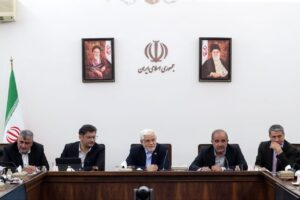 عارف: اراده دولت بر دستیابی به خودکفایی در تولید محصولات
کشاورزی است