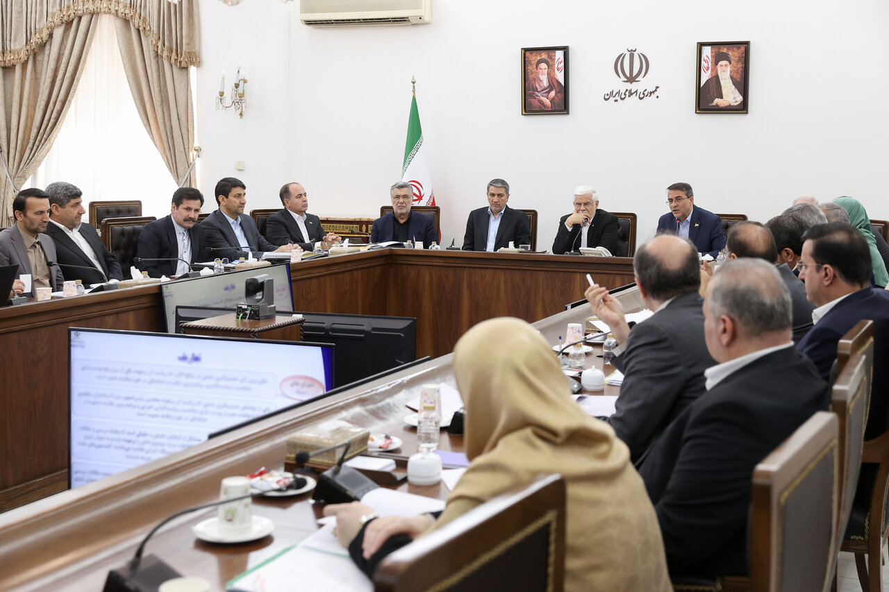 عارف: تصمیمی برای انحلال سازمان امور عشایر گرفته نشده
است