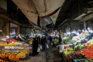 قیمت سبزیجات در بازار همچنان بالا است