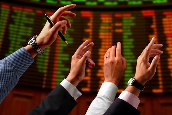 نبرد تمام عیار خریداران و فروشندگان در تابلو معاملات؛ شاخص
کل عقب نشست